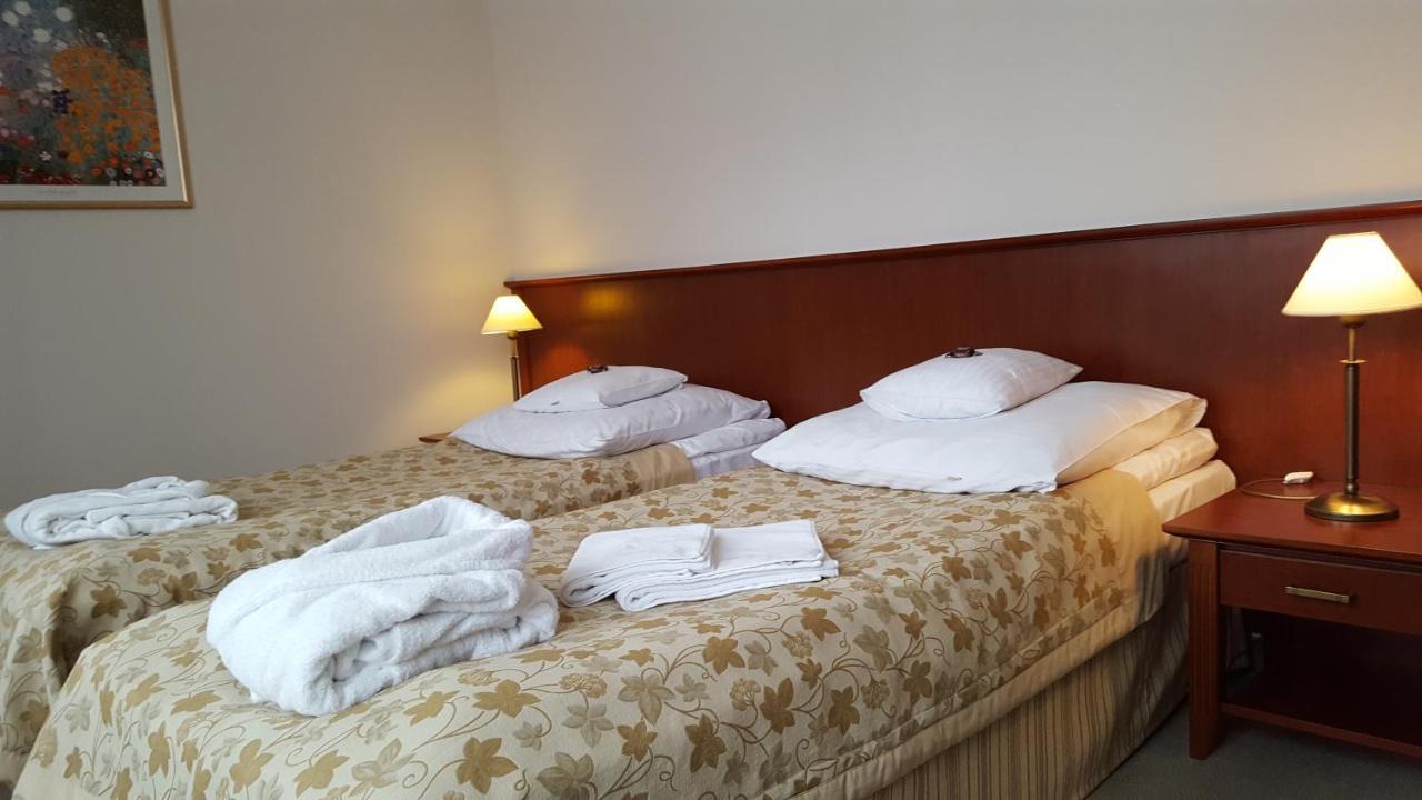 Hotel Dworek*** Skierniewice Eksteriør bilde